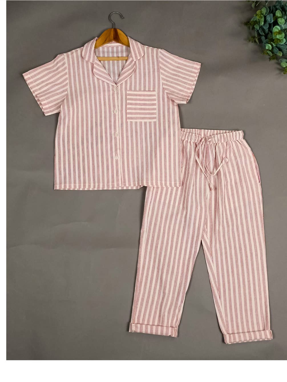 Classic Striped Striped Pajama Set for Adults and Kids