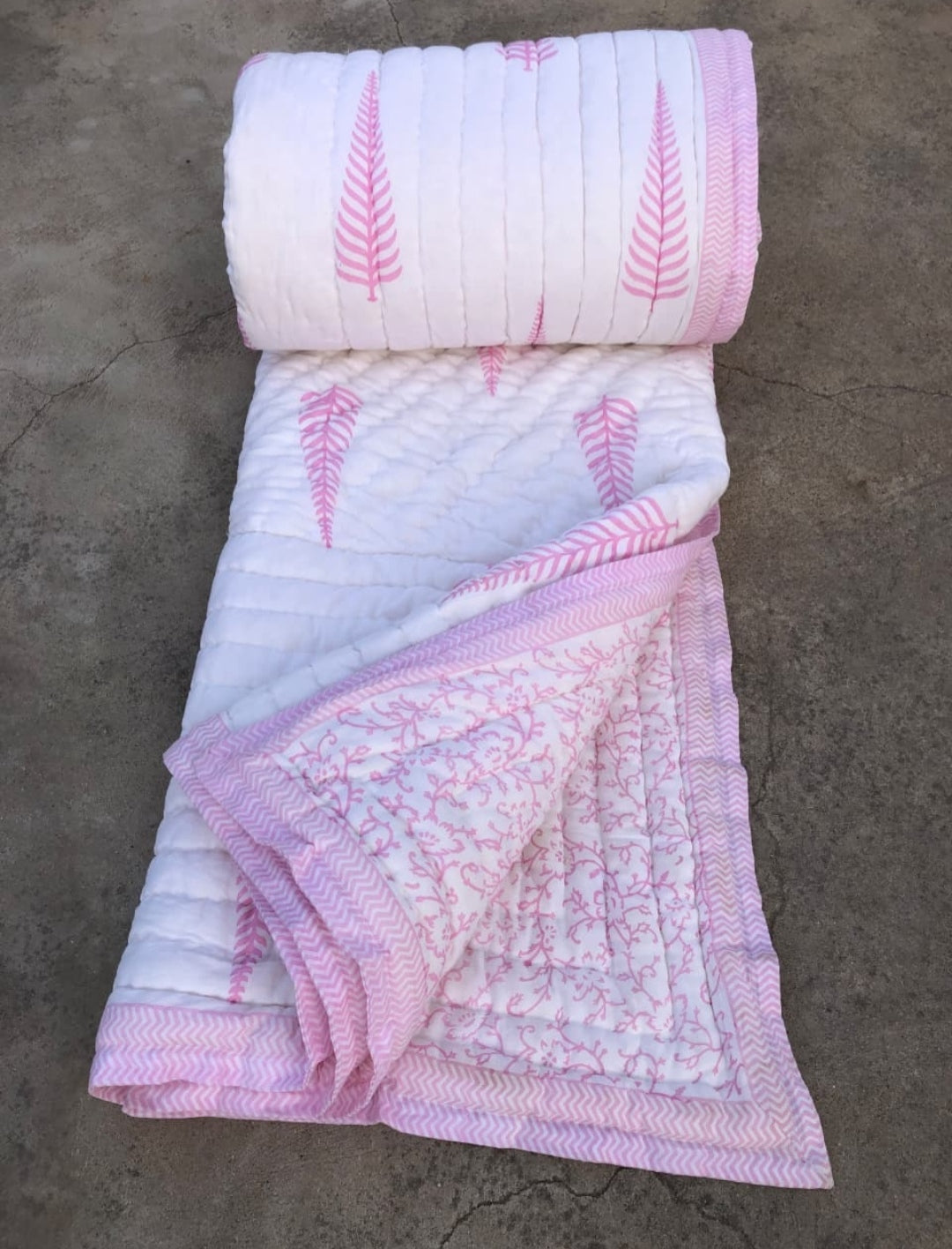 Loom Pink Double-Sided 100% Soft Cotton Quilt/Blanket