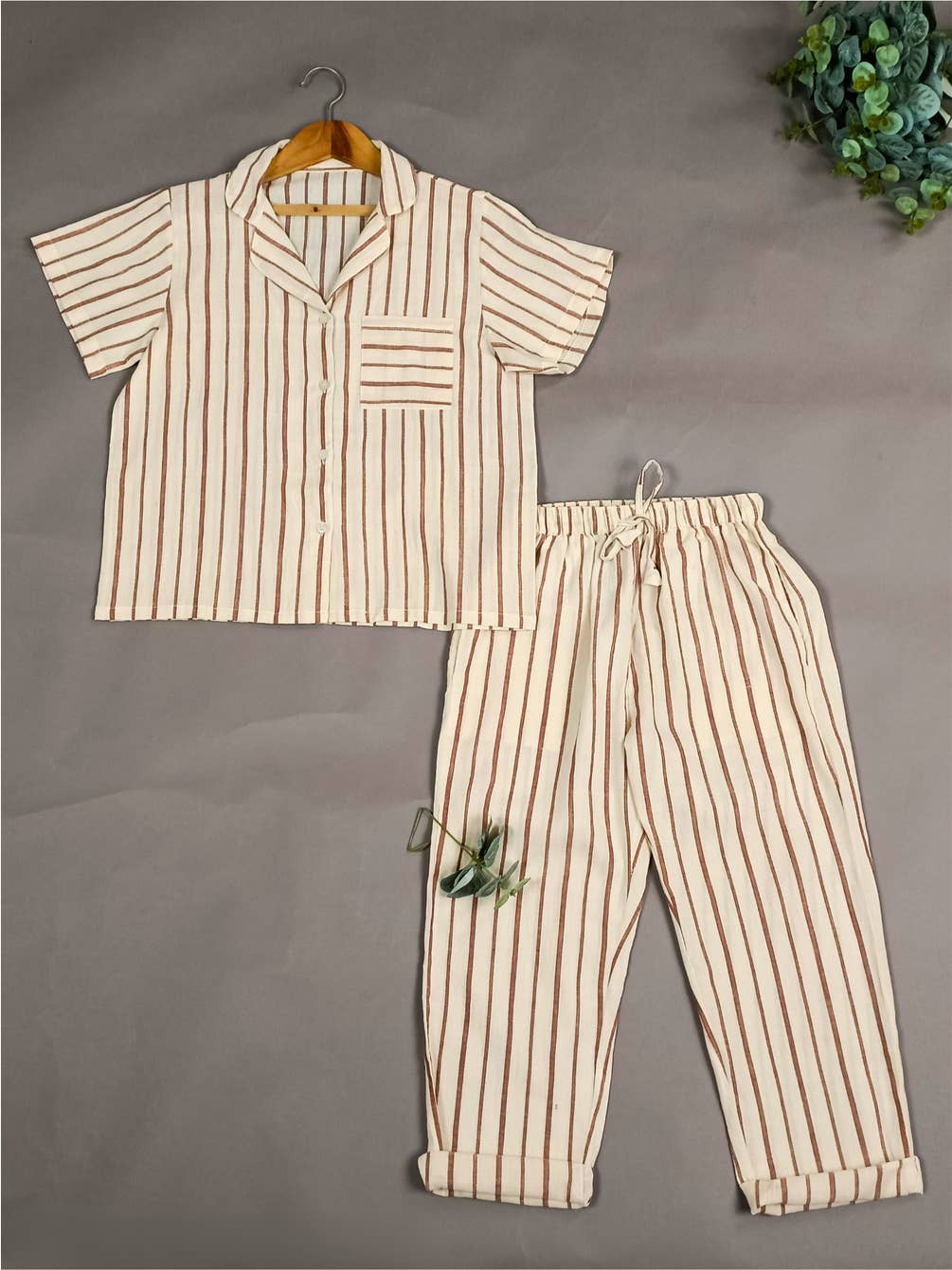 Classic Striped Striped Pajama Set for Adults and Kids