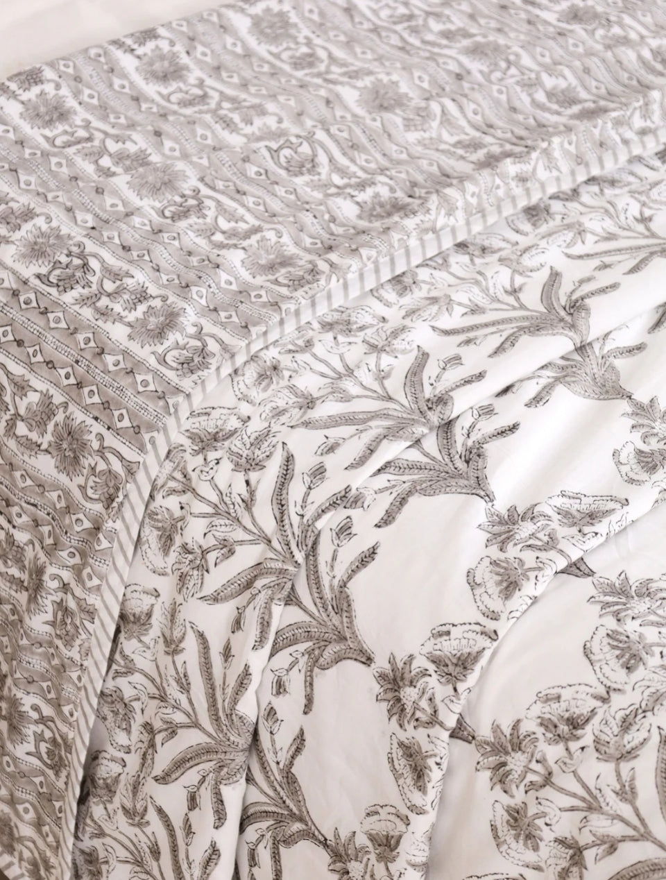 Nira 100% Soft Cotton Summer Quilt / Blanket - Reversible