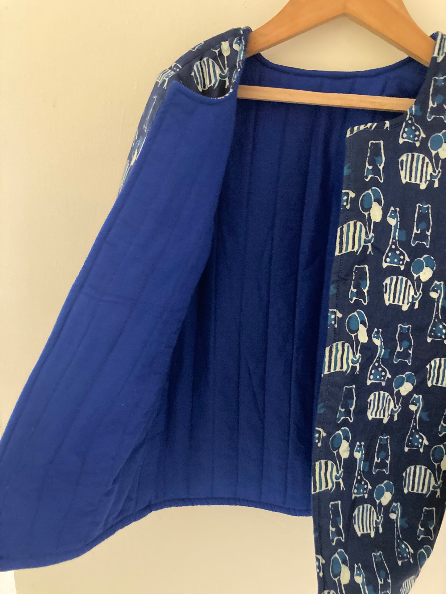 100% Quilted Cotton Reversible Jacket | Deep Blue