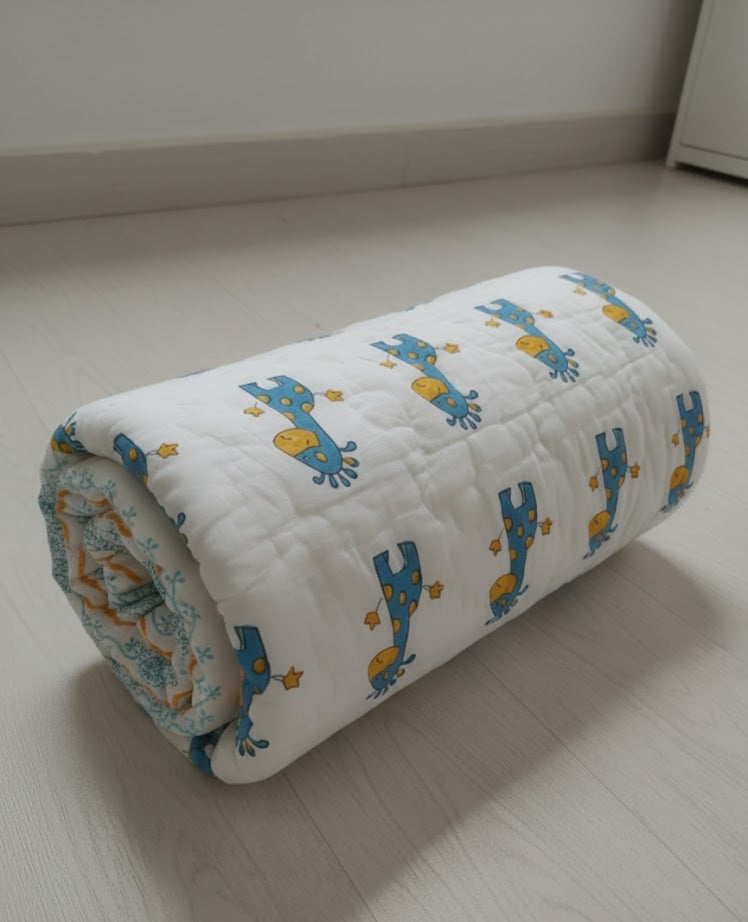 'Gigi Giraffe'- Reversible Baby Quilt|Blanket